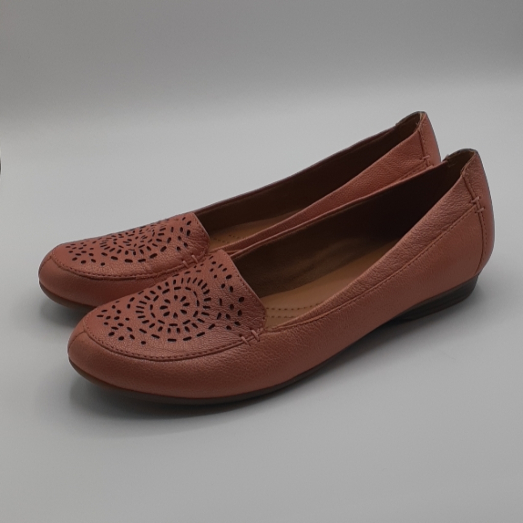 Naturalizer Sincere Leather Loafer